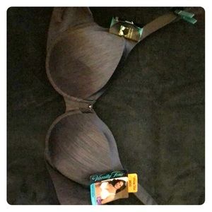 Vanity Fair Bra!  Never worn!